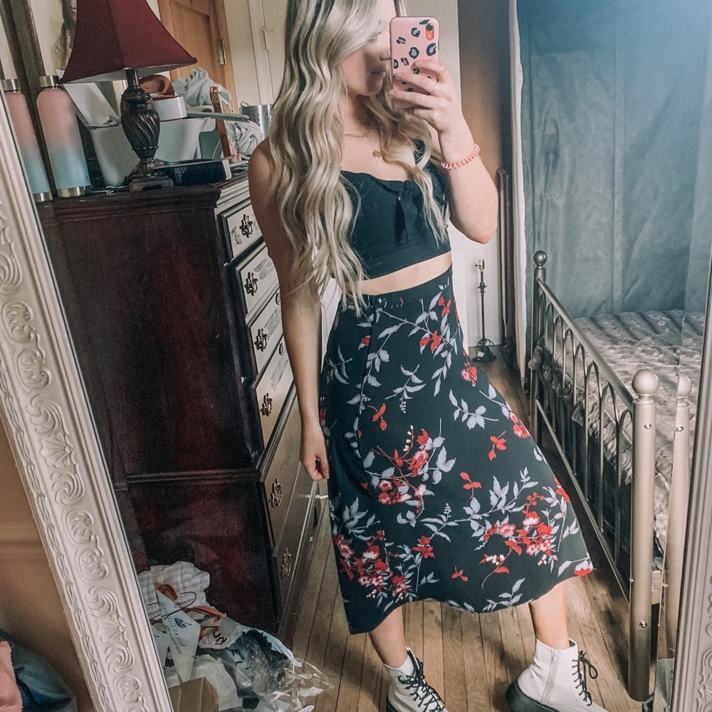 ANNE MIDI SKIRT - Picture 1 of 8